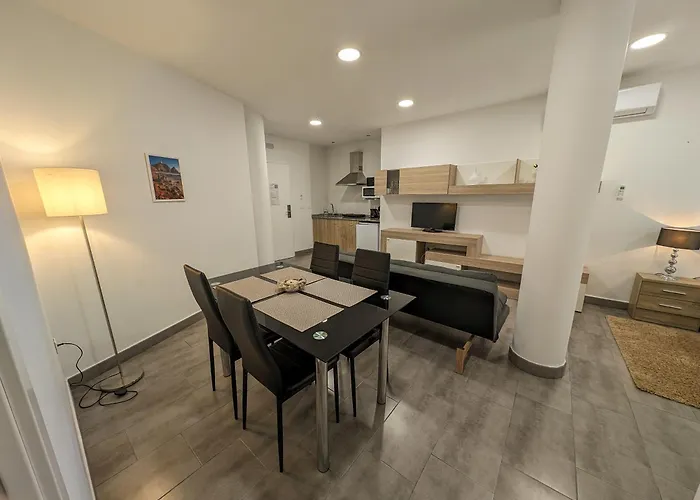 Apartamentos La Laguna