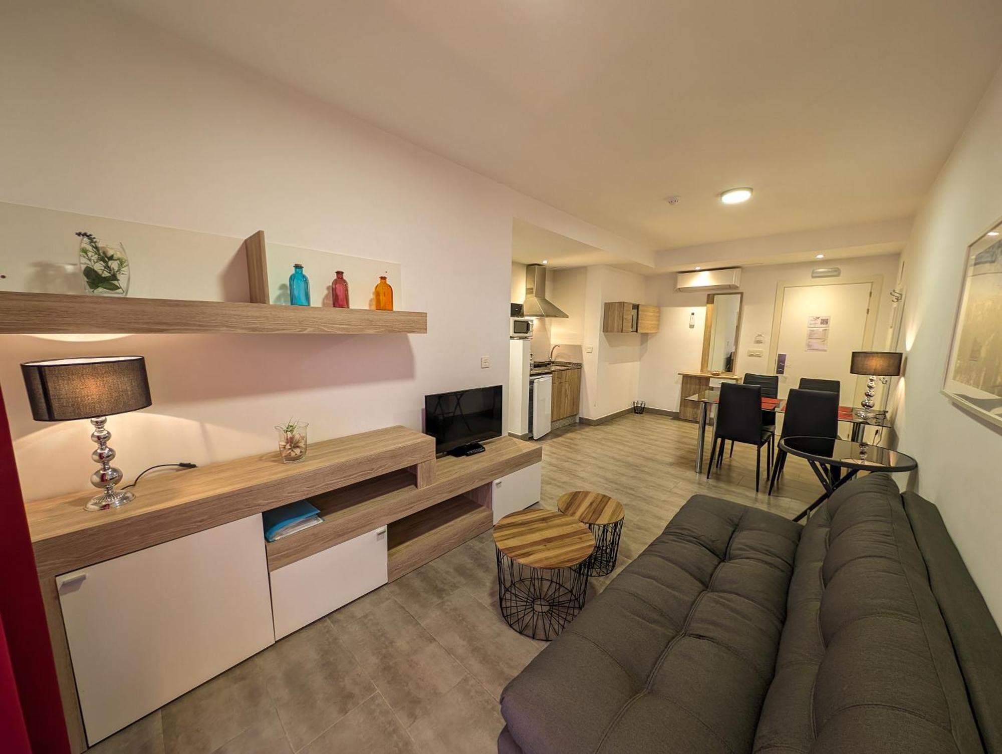 Aparthotel La Laguna