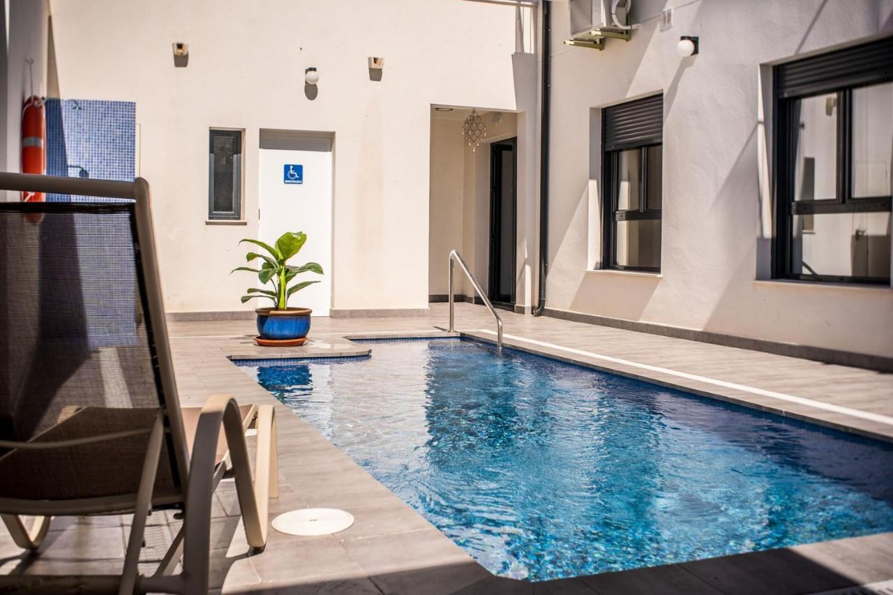 Aparthotel La Laguna 3*